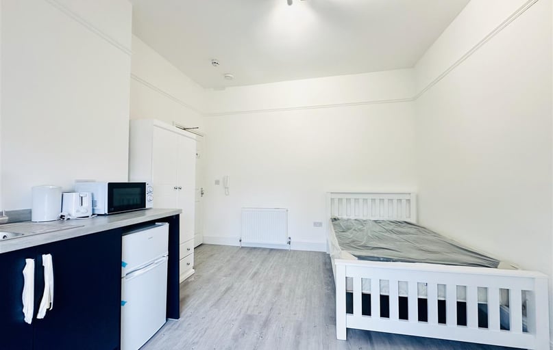 62 Park Road, Lenton, Nottingham - Image 1